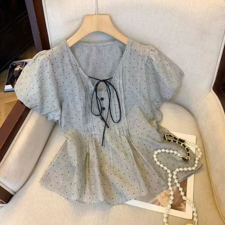 ❤sweet❤ผู้หญิง ฝรั่งเศส จุด polka ผูกขึ้น รัดเอว แขนพอง เสื้อ