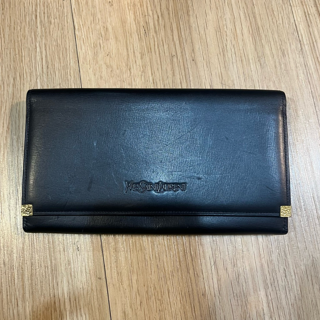 กระเป๋าสตางค์ใบยาว YSL