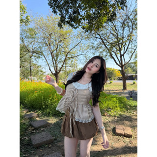 เสื้อแต่งเอี่ยมลายริ้ว Socute สุดๆ  ผูกโบว์ แต่งลูกไม้ PP11