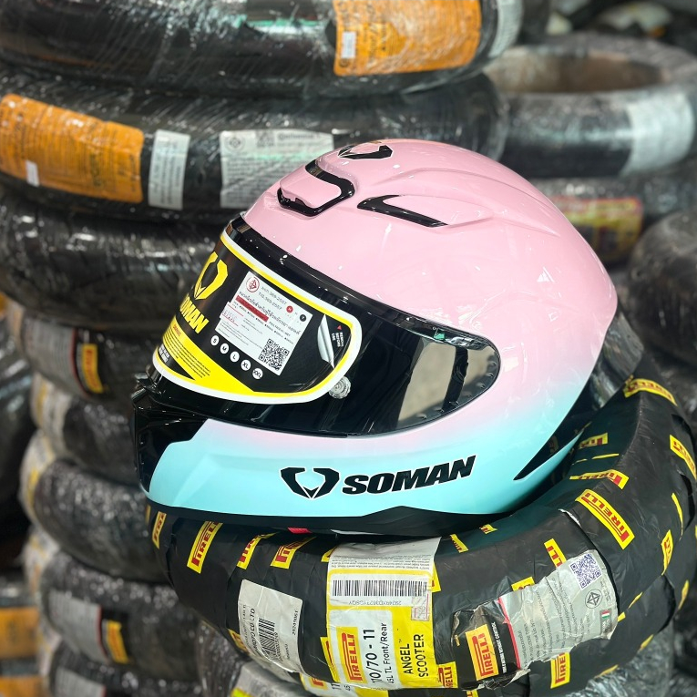 **.หมวกกันน็อค Soman SM973 เป็นหมวกกันน็อคเต็มใบสไตล์สปอร์ตมีน้ำหนักเบา นวมใส่สบาย และรองรับการติดตั