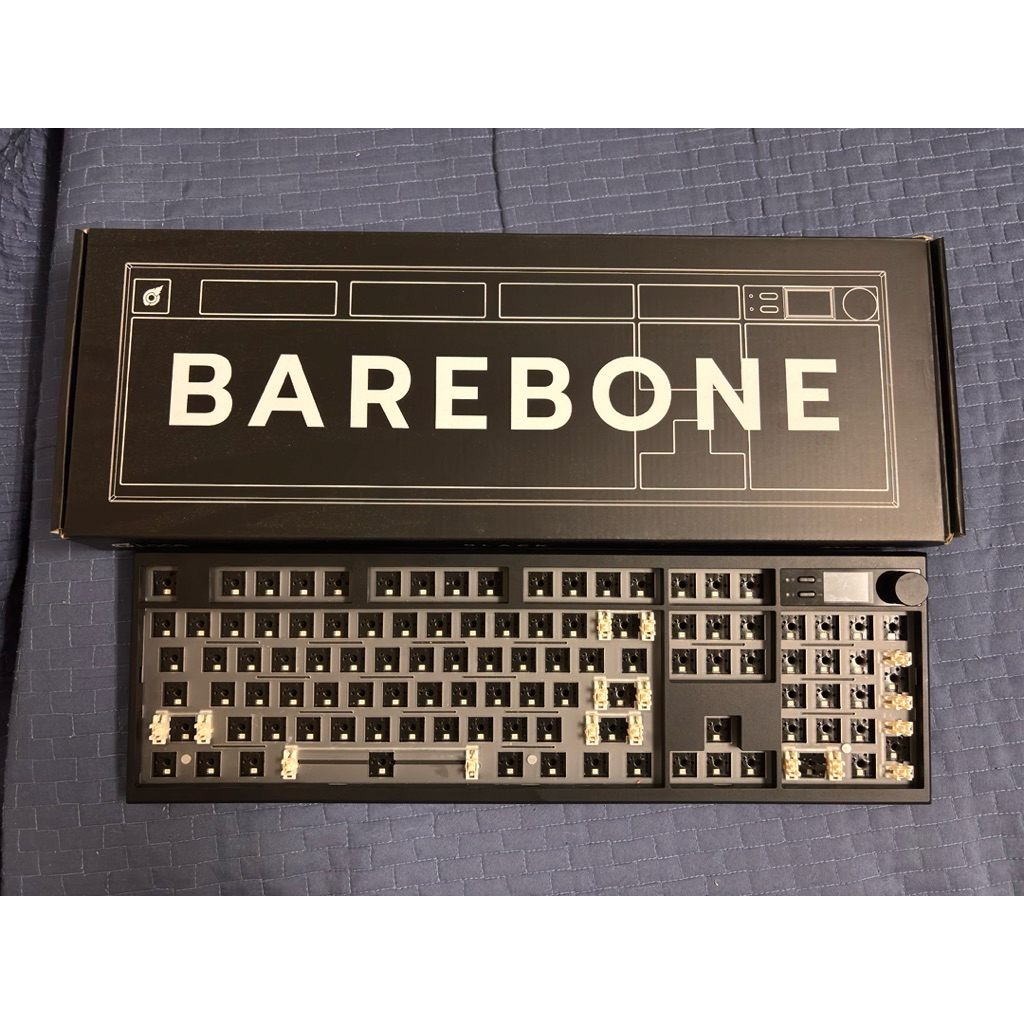 loga base 104 mechanical keyboard barebone