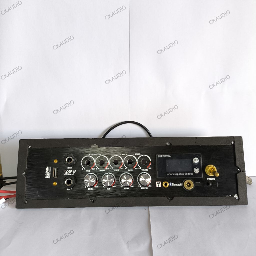 เพลทST21 ST21 ชุดเพลทคาราโอเกะพร้อมใช้งานสวยแข็งแรงสวิทช์โยก30A อุปกรณ์สีทองวัดแบตดิจิตอล สามารถนำไป