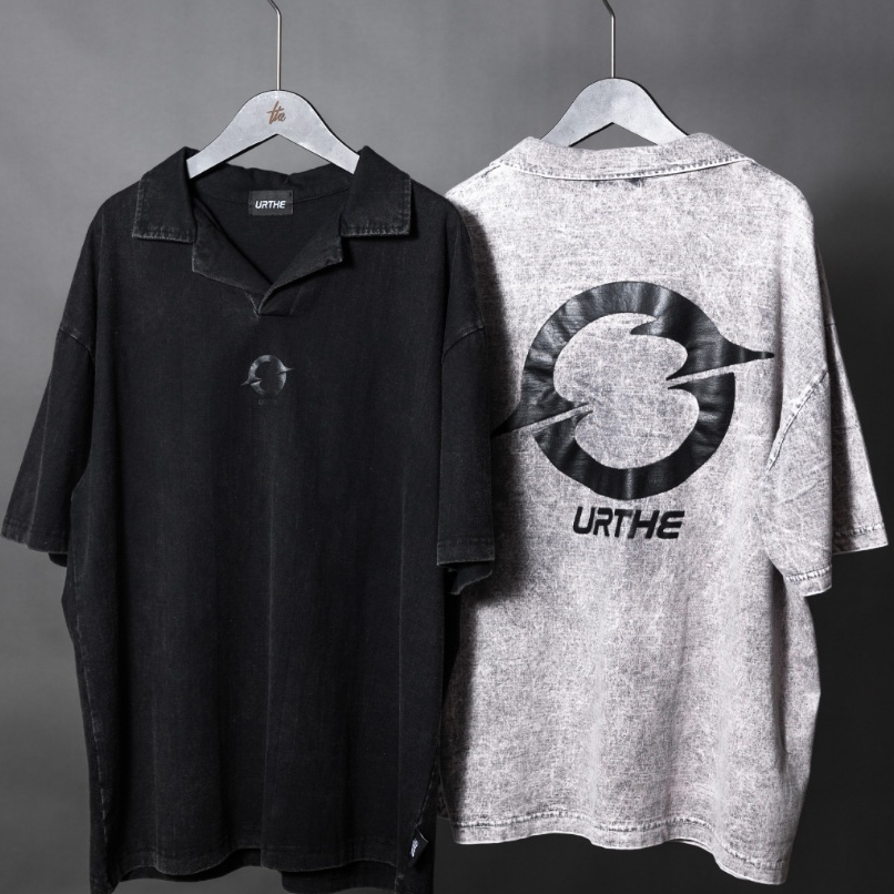 URTHE - เสื้อโปโล ผ้าฟอก สกรีนลาย รุ่น ACID POLO