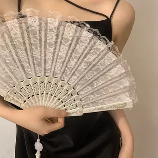 พัดจีนโบราณพู่ พัดผ้าไหม พัดลมพับ ไม้ไผ่ ผ้าลูกไม้ เหมาะสำหรับการยิงปืน คลาสสิกสมัยใหม่และเรโทร