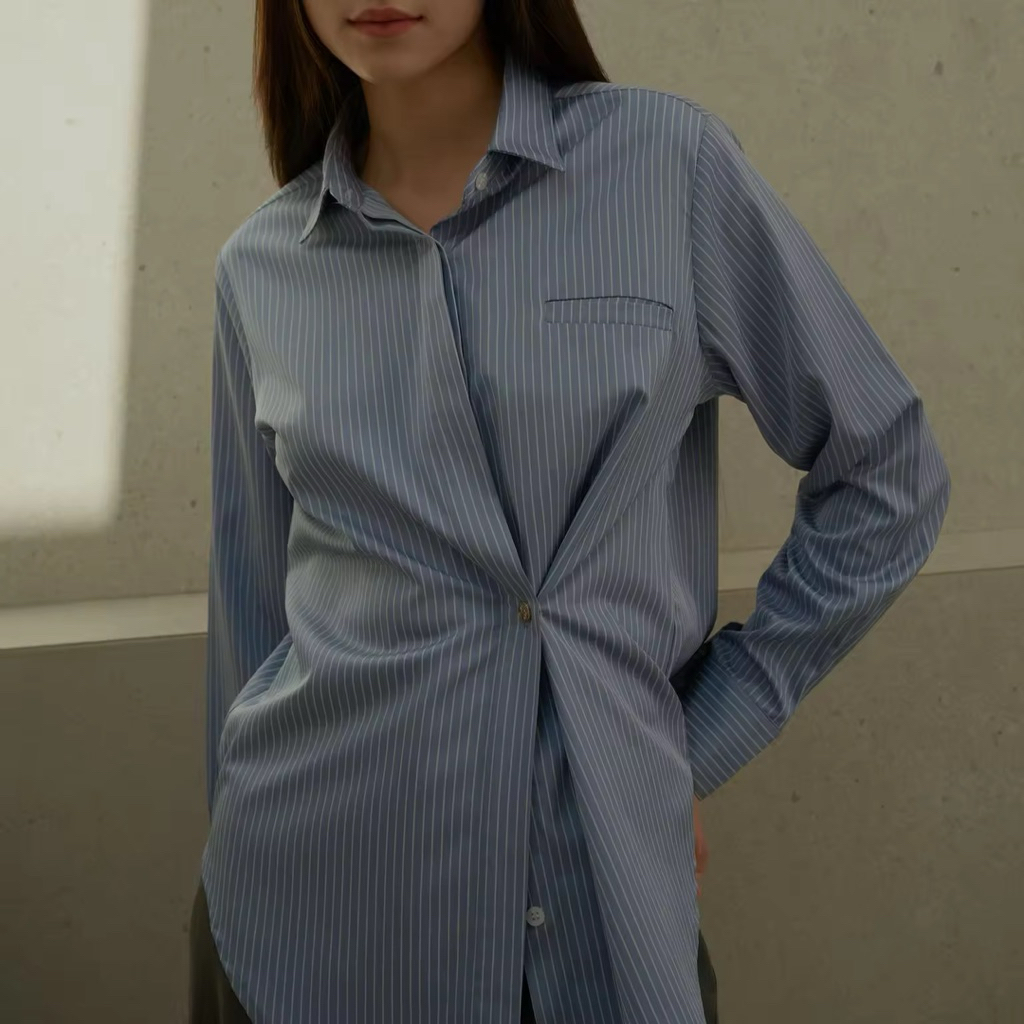 Button Shirt จาก STUDIO UNKNOWN