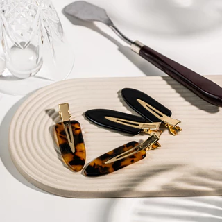 TITANIA Hair Clip กิ๊บหนีบผม The Duo Luxe Classics นำเข้าจากเยอรมัน (1 กล่องบรรจุ 4 ชิ้น)