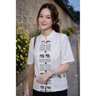 แบบเสื้อสีขาว ที่พร้อมส่ง ชุดที่1