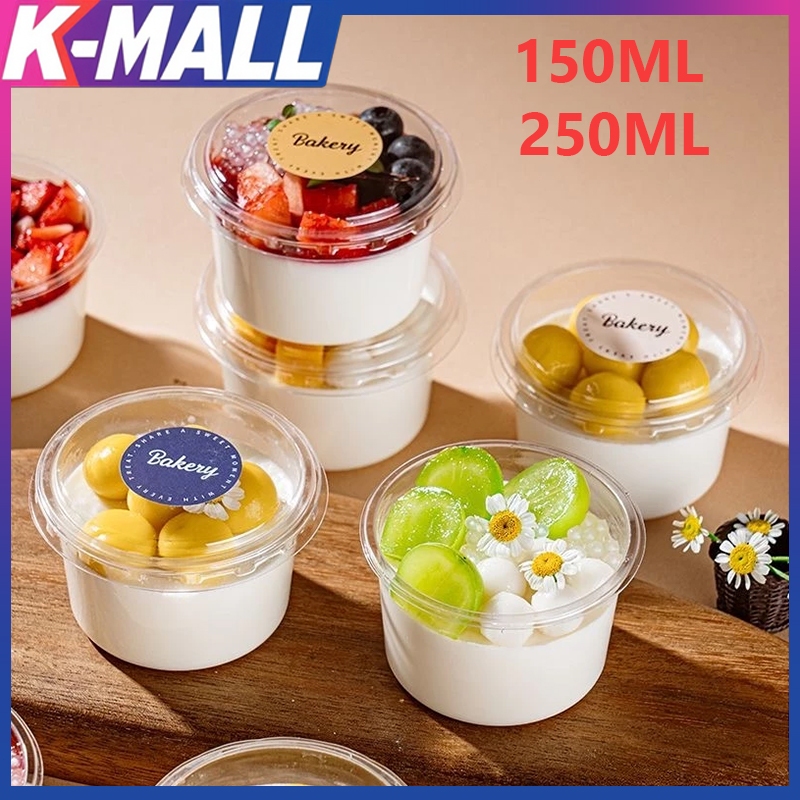 Kmall🔥ราคาขายส่ง🔥 150ม./250มล ถ้วยขนมพร้อมฝาปิด ถ้วยพุดดิ้งพลาสติกใสแบบใช้แล้วทิ้ง กล่องเค้กขนาดเล็ก ถ้วยมูส ถ้วยไอศกรีม