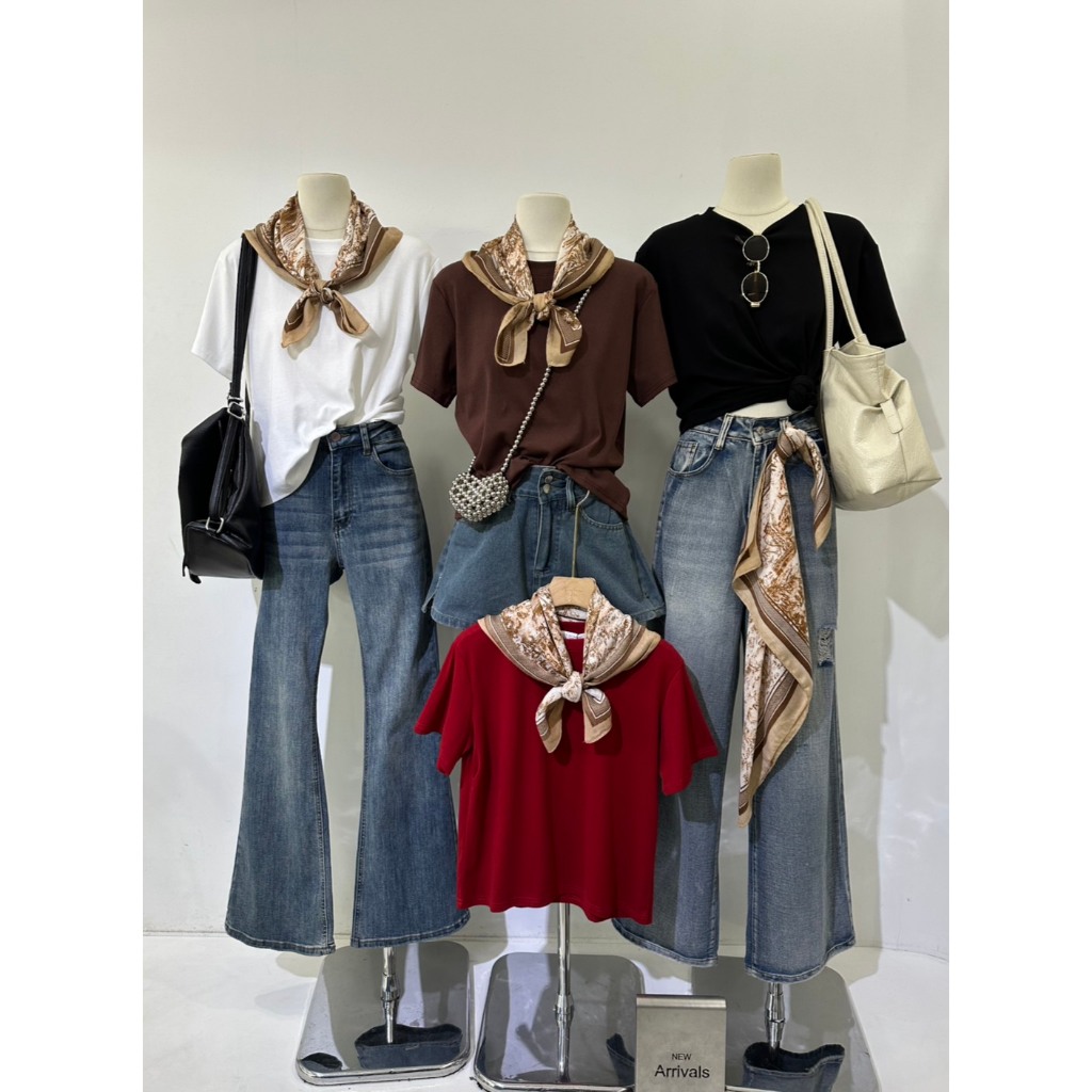 A1033  เสื้อยืดเรียบแต่ดูแพง ใส่คู่ผ้าพันคอคือจบลุคทันที โทนสีคลาสสิก