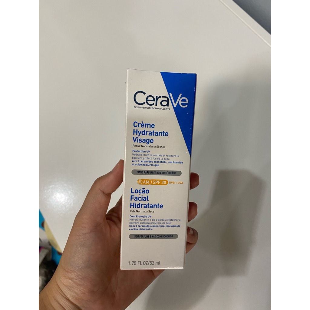 Cerave facial moisturizing lotion AM SPF30