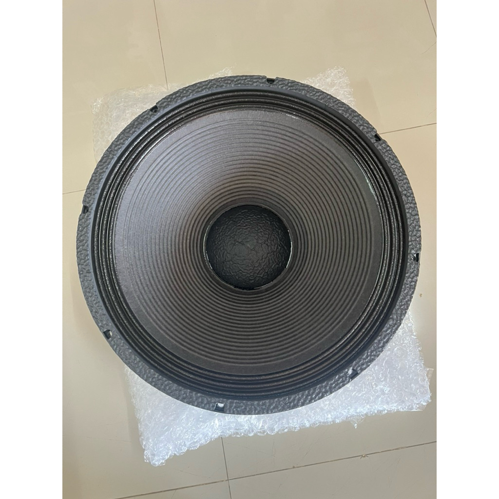 ดอกละ 5950บาท ลำโพงเบส 18นิ้ว ยี่ห้อ P.audio รุ่นC18- 650ELวอย3นิ้ว ลำโพง