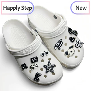 Happy Step 11ชิ้น/เซ็ต หมาขาวดำE11*เฉพาะตัวติด(พร้อมส่ง) จิ๊บบิท ตัวติดรองเท้า ชุดตกแต่งรองเท้า ลายการ์ตูนน่ารักๆ