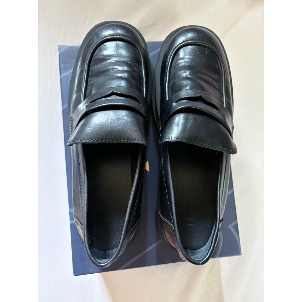 รองเท้า minx สีดำ ไม่มีตำหนิ