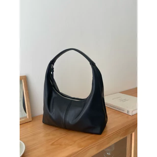 MUNÉE Zara Hobo กระเป๋าสะพายไหล่ กระเป๋าคล้องแขน