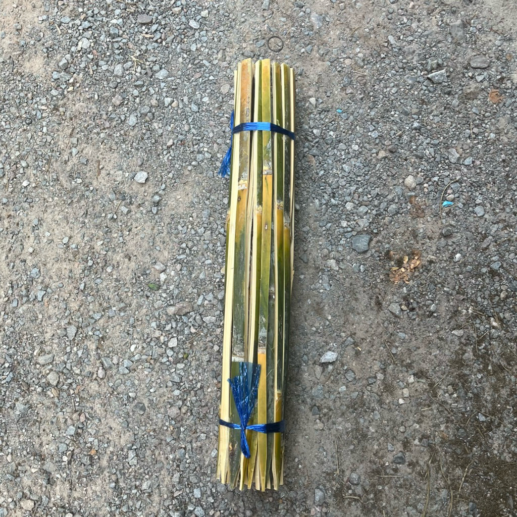 ไม้หลักปักต้นไม้ ยาว 60 เซนติเมตร 1 มัดมี 45 อัน ปลายแหลม ไม้ยึดต้นไม้ ไม้ไผ่ผ่าซีก สินค้าพร้อมจัดส่ง - รูปที่ 4