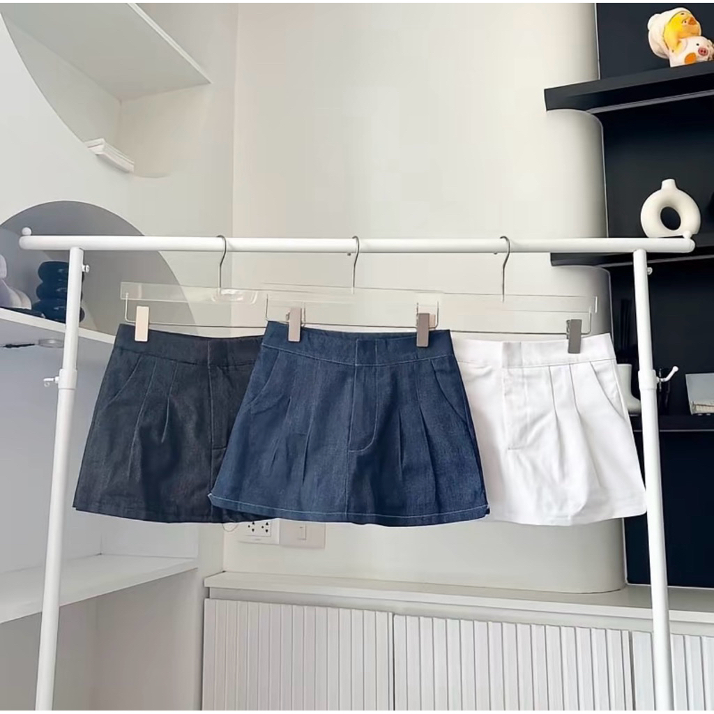 ส่งต่อกระโปรงสีขาวไซส์S งานป้ายanona story