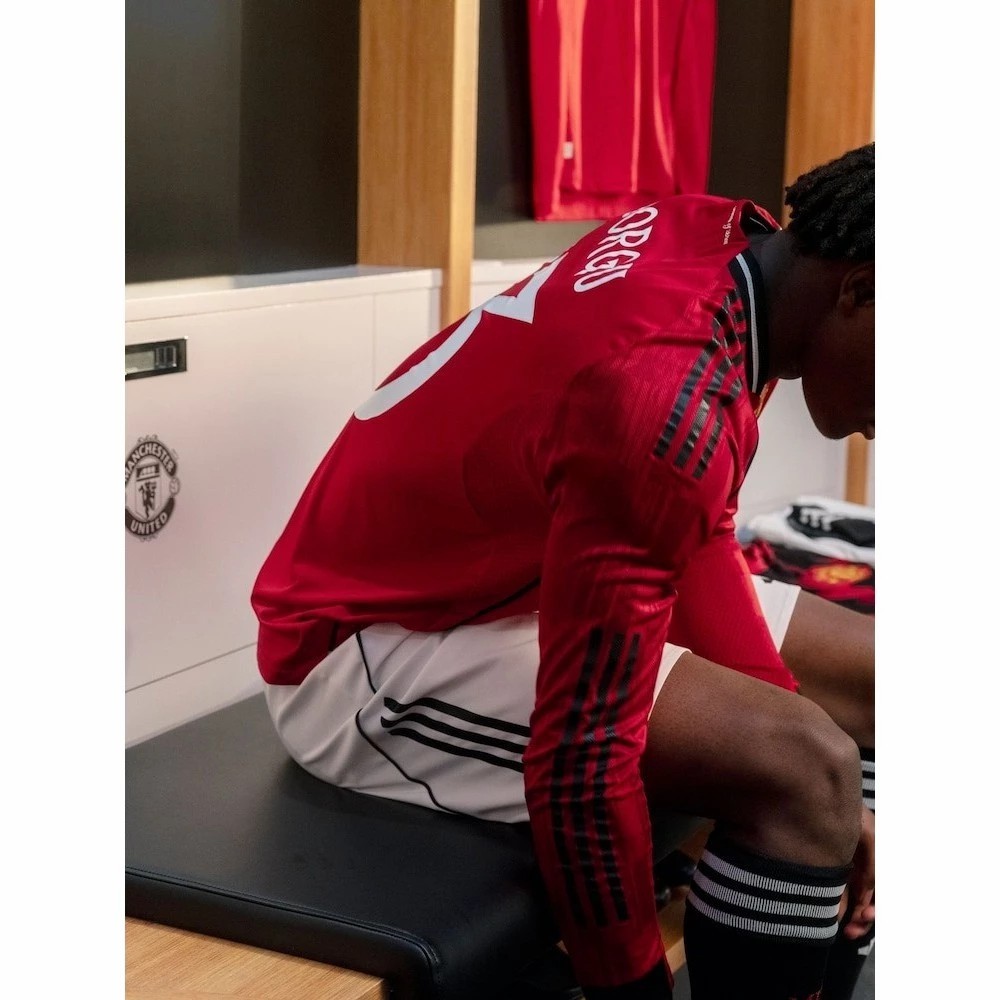 adidas Manchester United 25/26 เสื้อยืด สำหรับทั้งชายและหญิง （ของแท้ 100%） ราคา ถูกที่สุด ดีลบีเคเค แกลเลอรีภาพที่ 6
