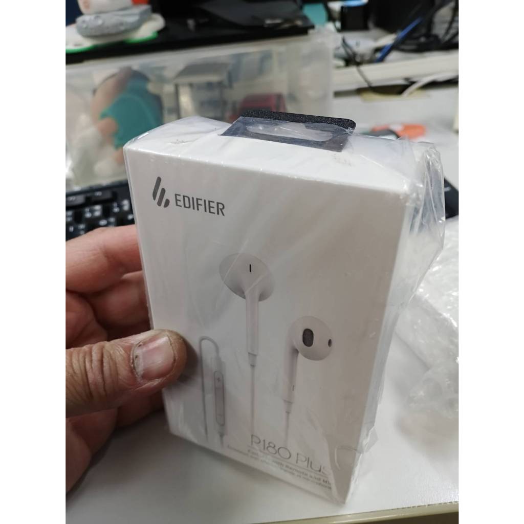 ของใหม่ หูฟังมีสาย edifier P180 Plus Earbuds มีไมค์ หัวต่อแบบ 3.5 (ไม่ใช่ type c)