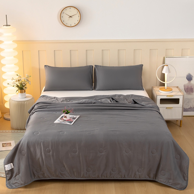 ผ้าห่มเย็น ผ้าห่มฤดูร้อน นุ่มเด้ง กันไรฝุ่น  ห่มสบาย นุ่ม ลื่น สไตล์ญี่ปุ่น  Cooling Blanket ขนาด200*230cm - รูปที่ 4