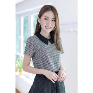 Narinari : MT1301 Point Collar Blouse – เสื้อลายกราฟิก ปกบัวแหลม