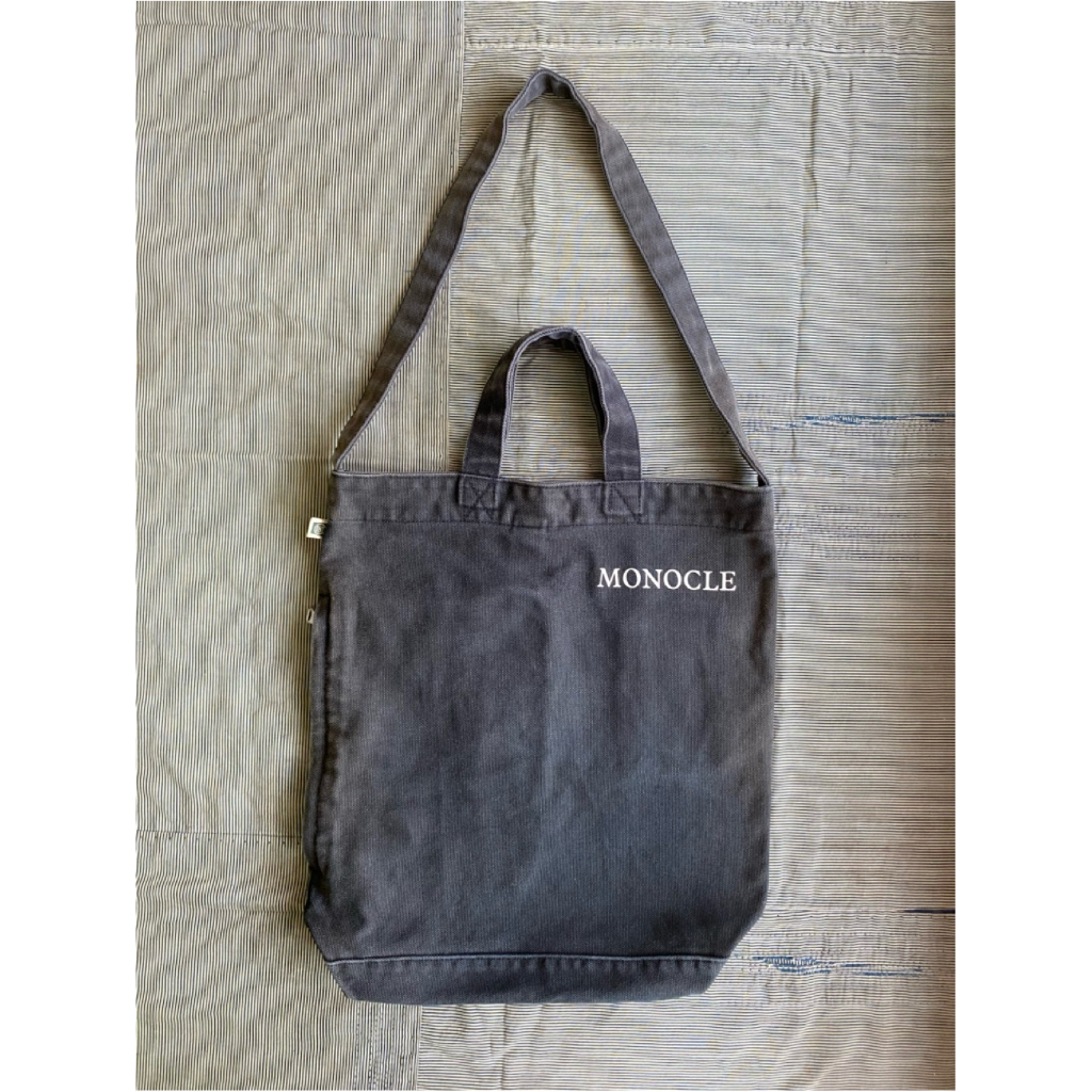 กระเป๋า Monocle voyage bag - ของมือสอง -
