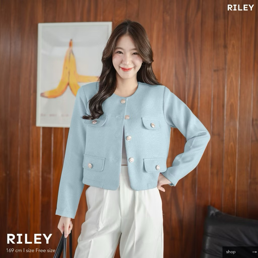 เสื้อคลุม Riley จากร้าน Sudpung