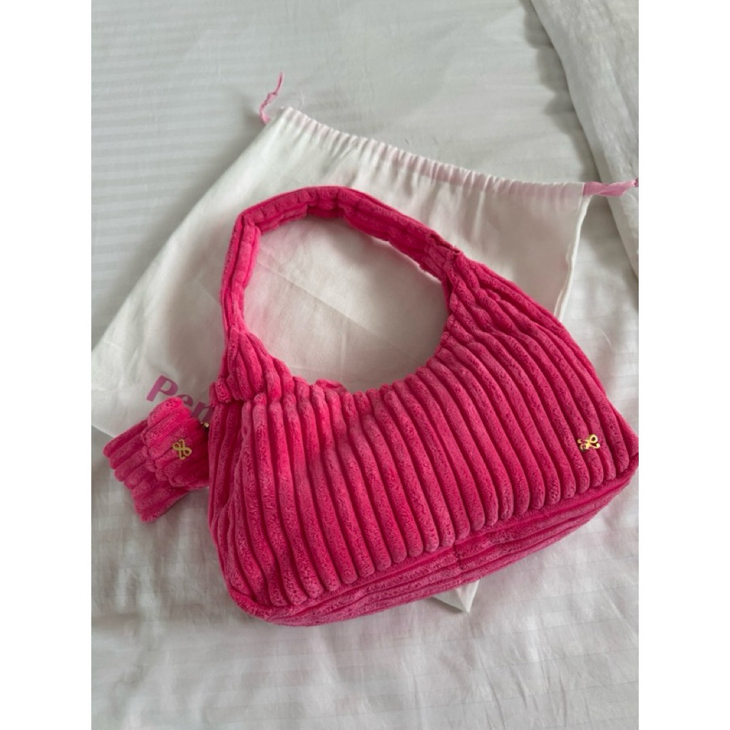 Penne culture ส่งต่อ (ชอป2090฿)  | กระเป๋าสะพายผ้าลูกฟูกใบใหญ่ มีกระเป๋าจิ๋ว สีชมพูเข้ม รุ่น Mellé B