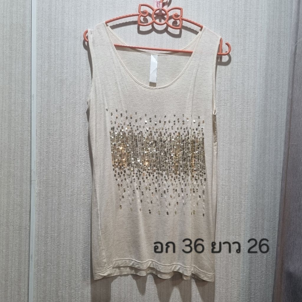 Chacha factory: เสื้อกล้ามปักเลื่อมChacha factory: เสื้อกล้ามปักเลื่อมวิบวับ แบรนด์ Qualite