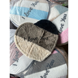 พรมเช็ดเท้าขนนุ่มรูปหัวใจคละสีราคายกโหล 12 ชิ้น