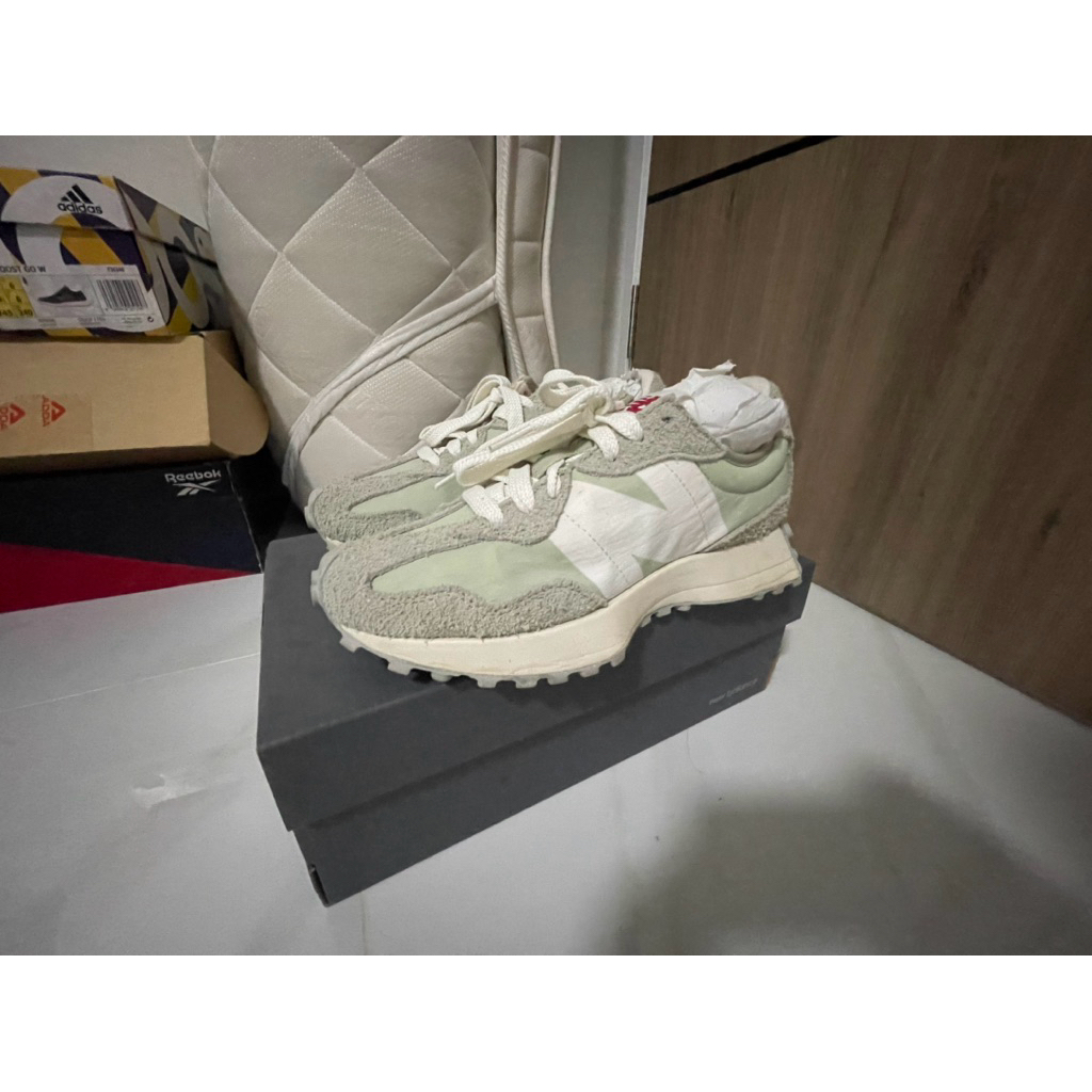 New balance 327 มือสอง38.5/24cm