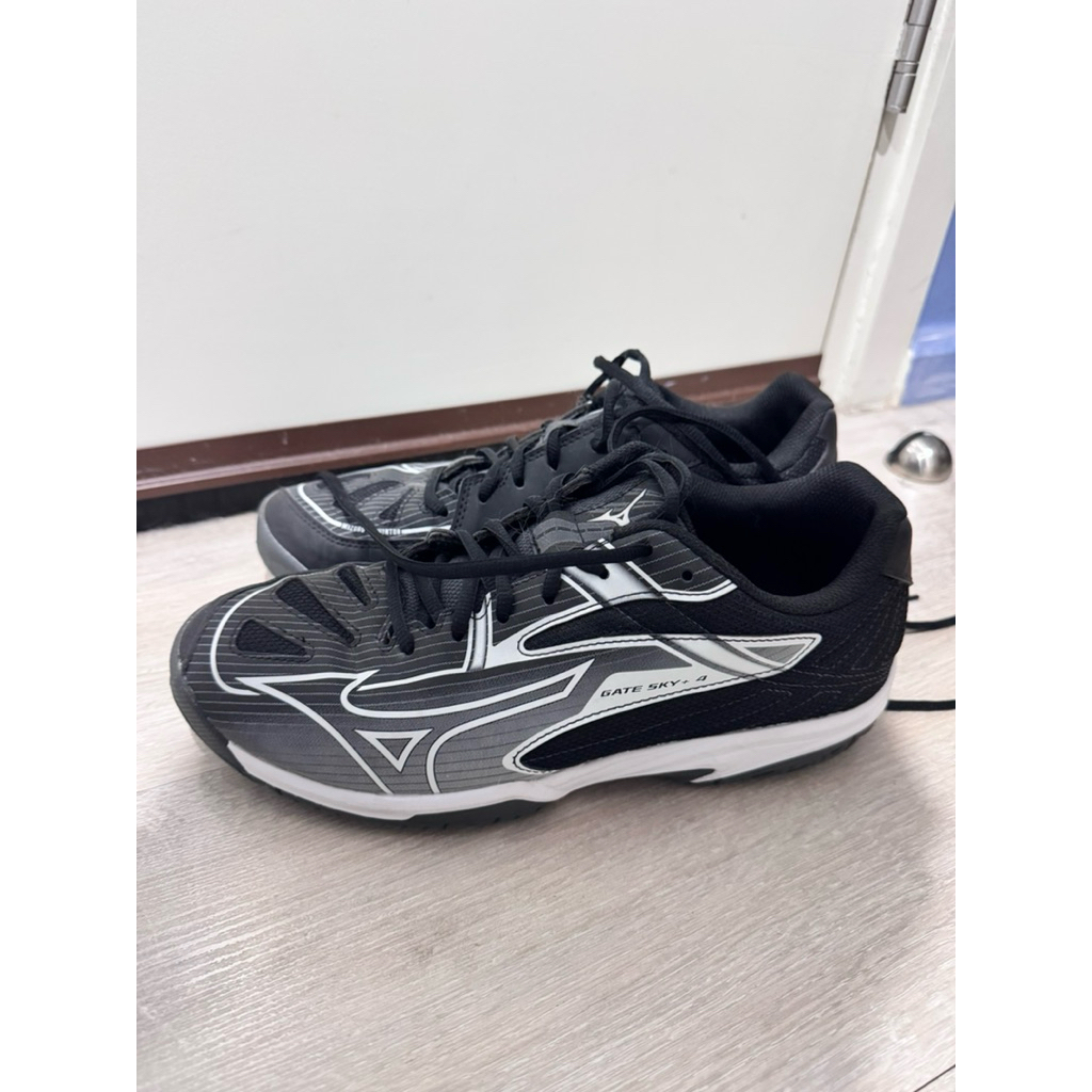 รองเท้า Mizuno Gate Sky Plus 4 มือสอง ของแท้100% Size 7.5 UK หรือ EU41