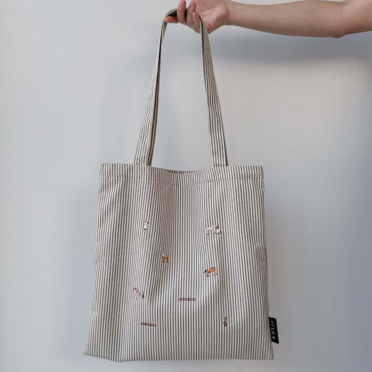 (ดูCODEที่หน้าร้านค้า) katji / พร้อมส่ง Tote bag กระเป๋าย่าม : ปักลาย - รูปที่ 4