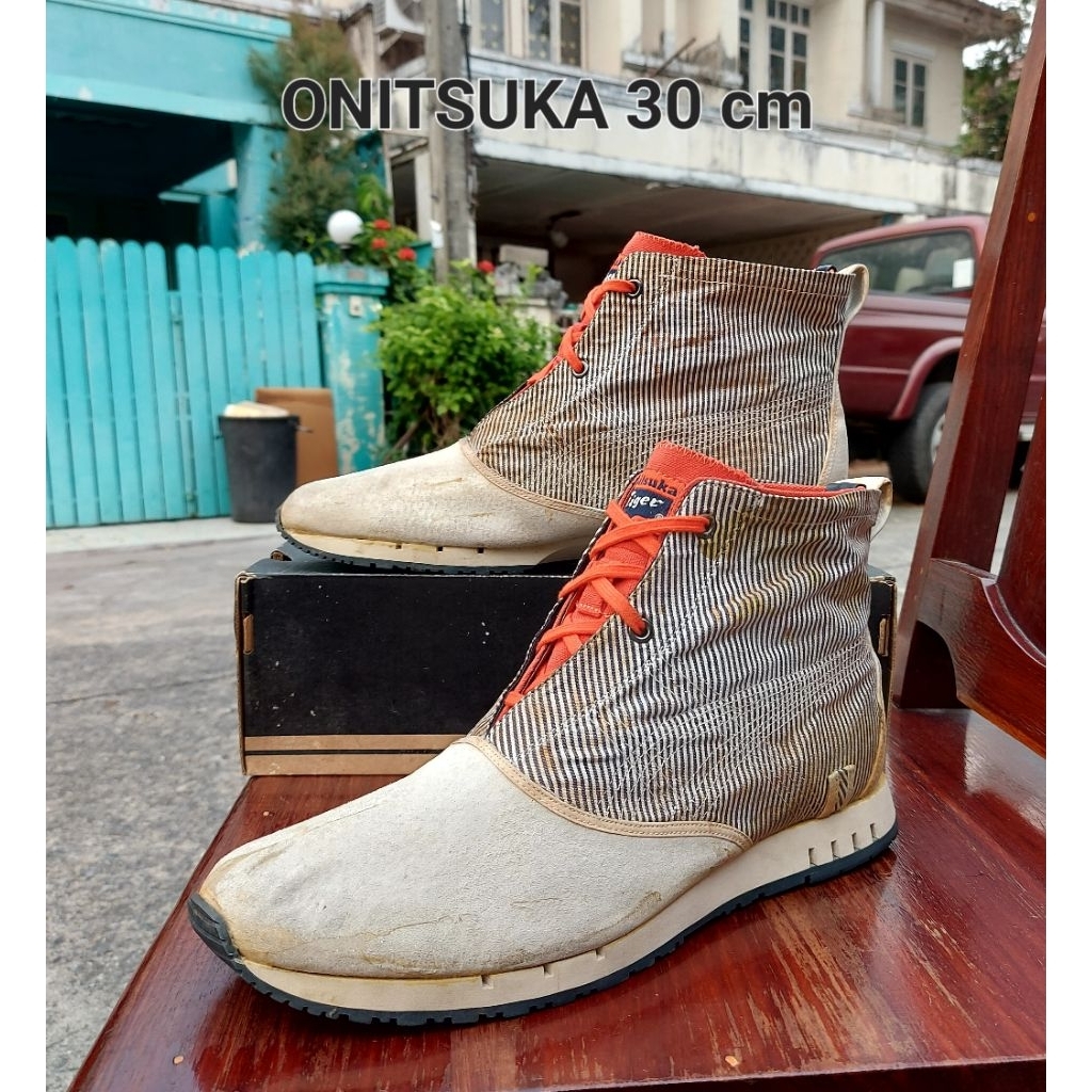 รองเท้าผ้าใบ ONITSUKA 30 cm