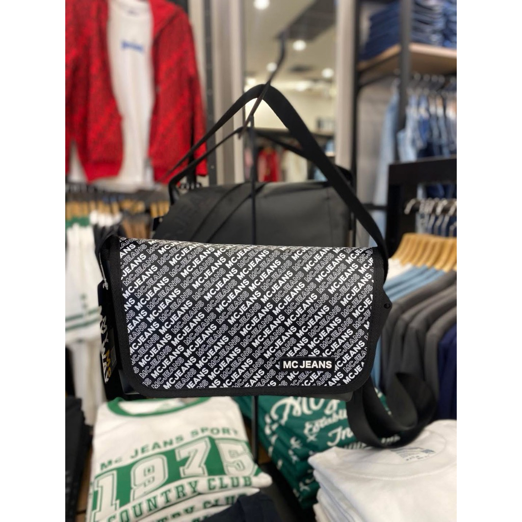 Mc jeans กระเป๋าสะพายอเนกประสงค์  สีดำลายขาว M02Z092