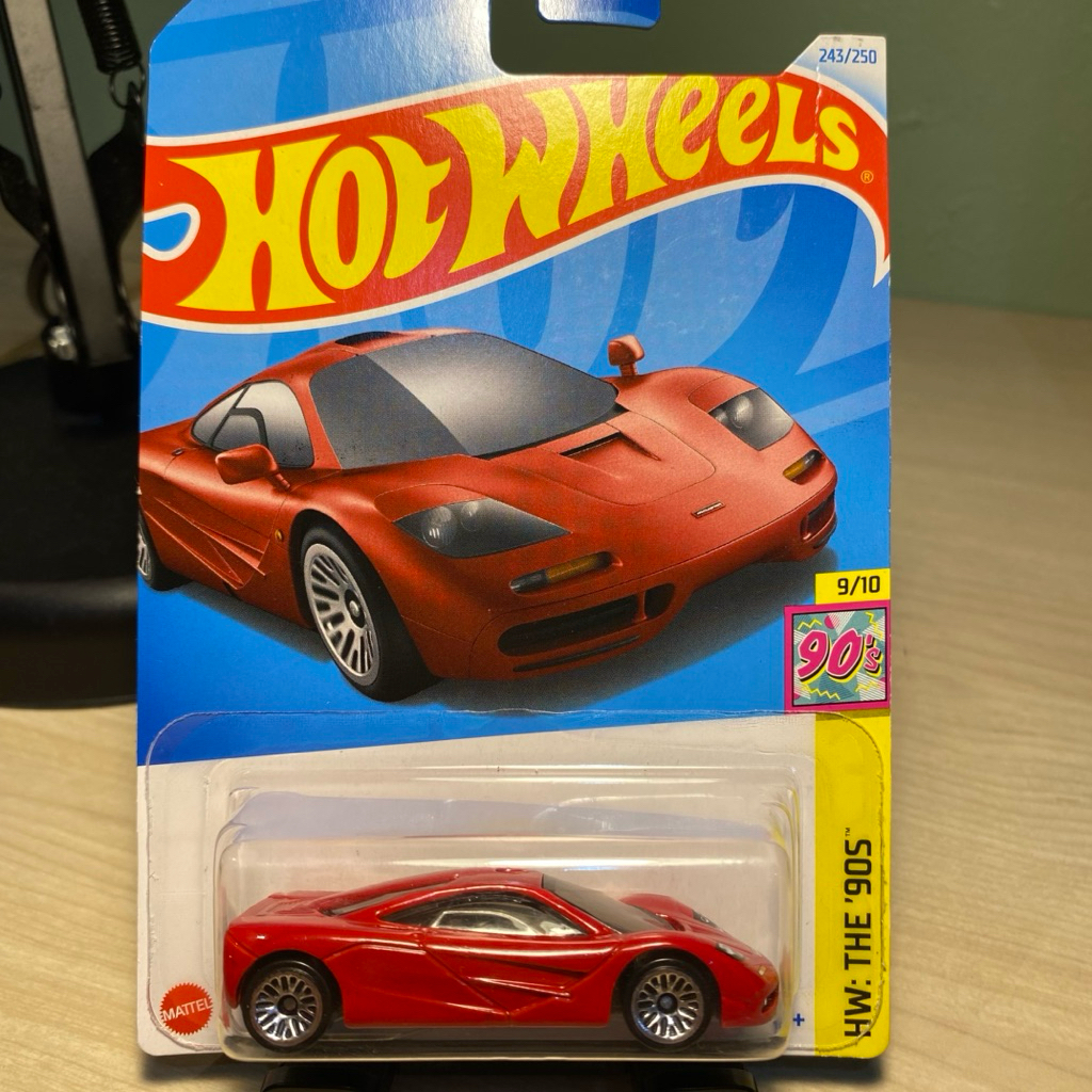 Hot wheels McLaren F1 (Red)