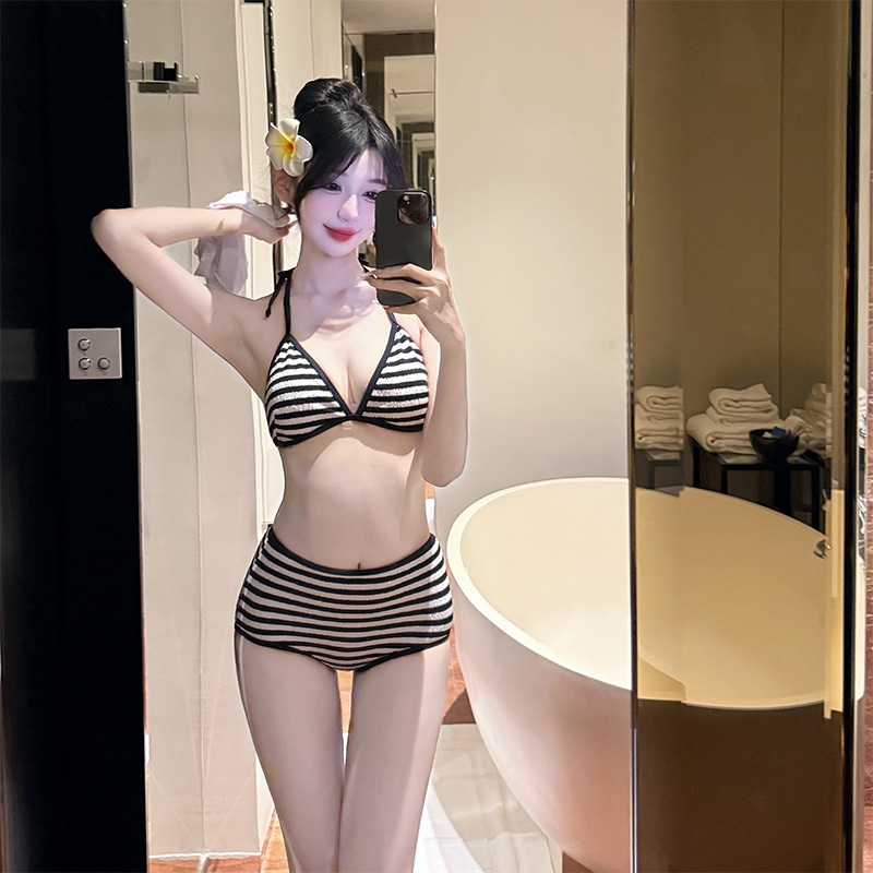New!บิกินี่ 3 ชิ้น ลายทางสไตล์เกาหลี รูปที่ 5