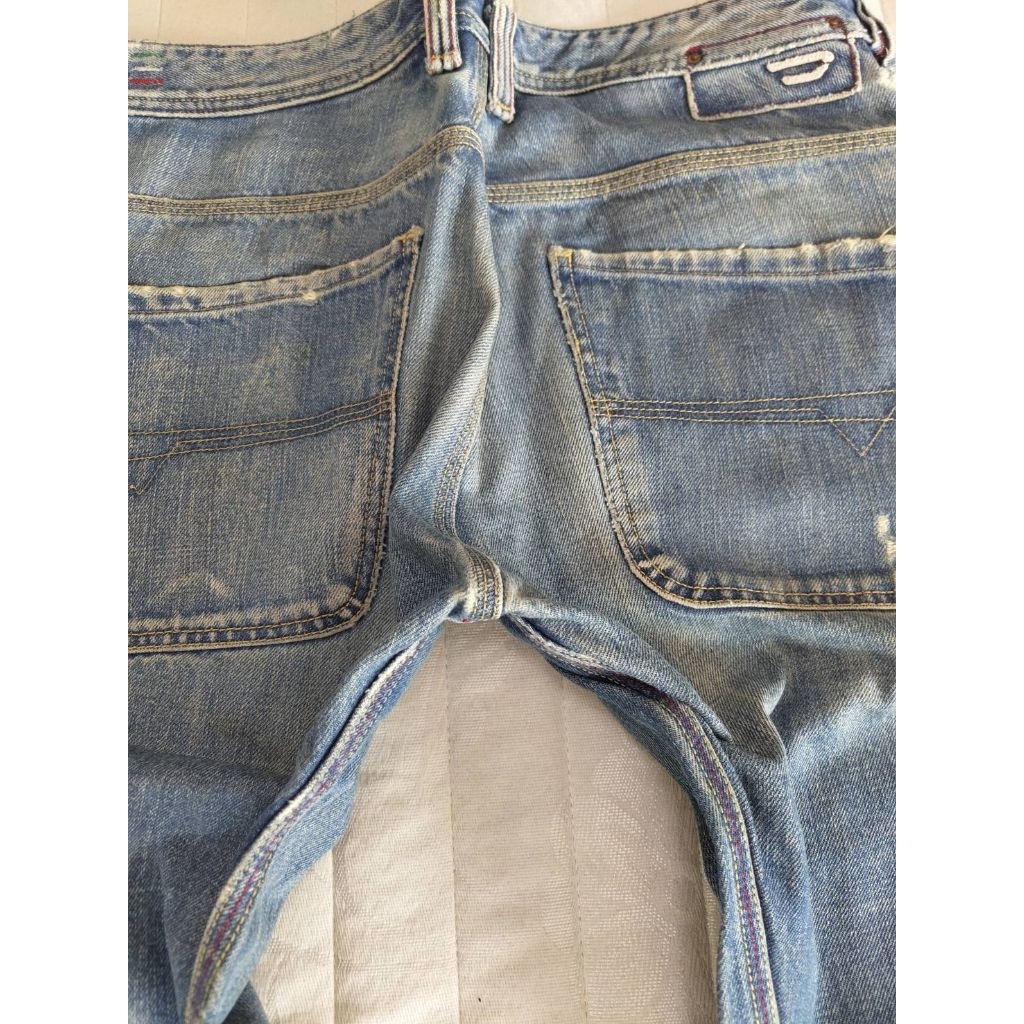 Diesel Jeans รุ่น Preeto