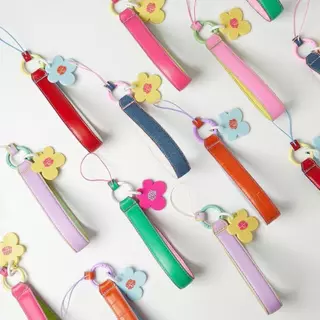 CROSS CULTURE - CAPRI PHONE STRAP สายห้อยโทรศัพท์และกล้อง สีสันสดใส
