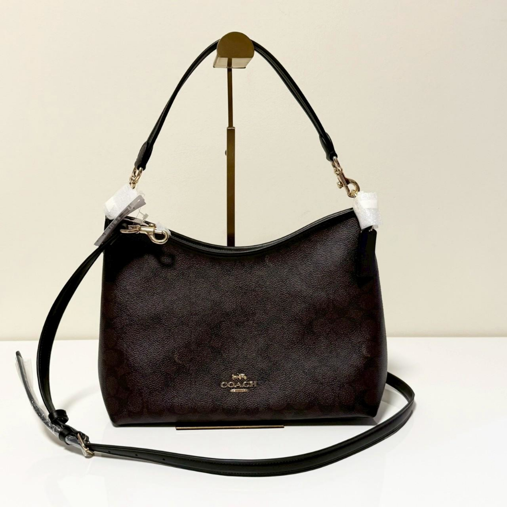 พร้อมส่งในไทย ของแท้ 100 % Coach CV975 Laurel Shoulder Bag In Signature Canvase