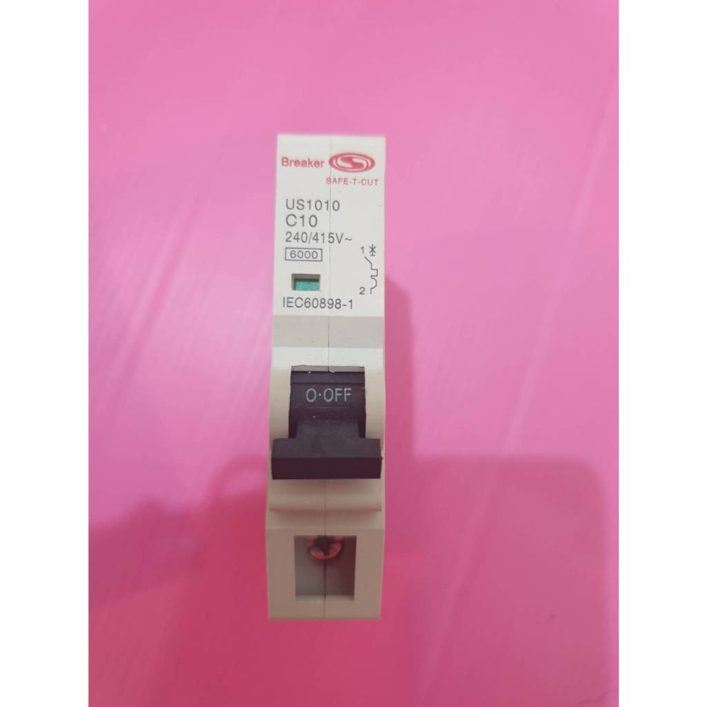 SAFE-T-CUT เซฟทีคัท ลูกย่อย เซอร์กิตเบรกเกอร์ 10A 16A 20A 32A รุ่น US