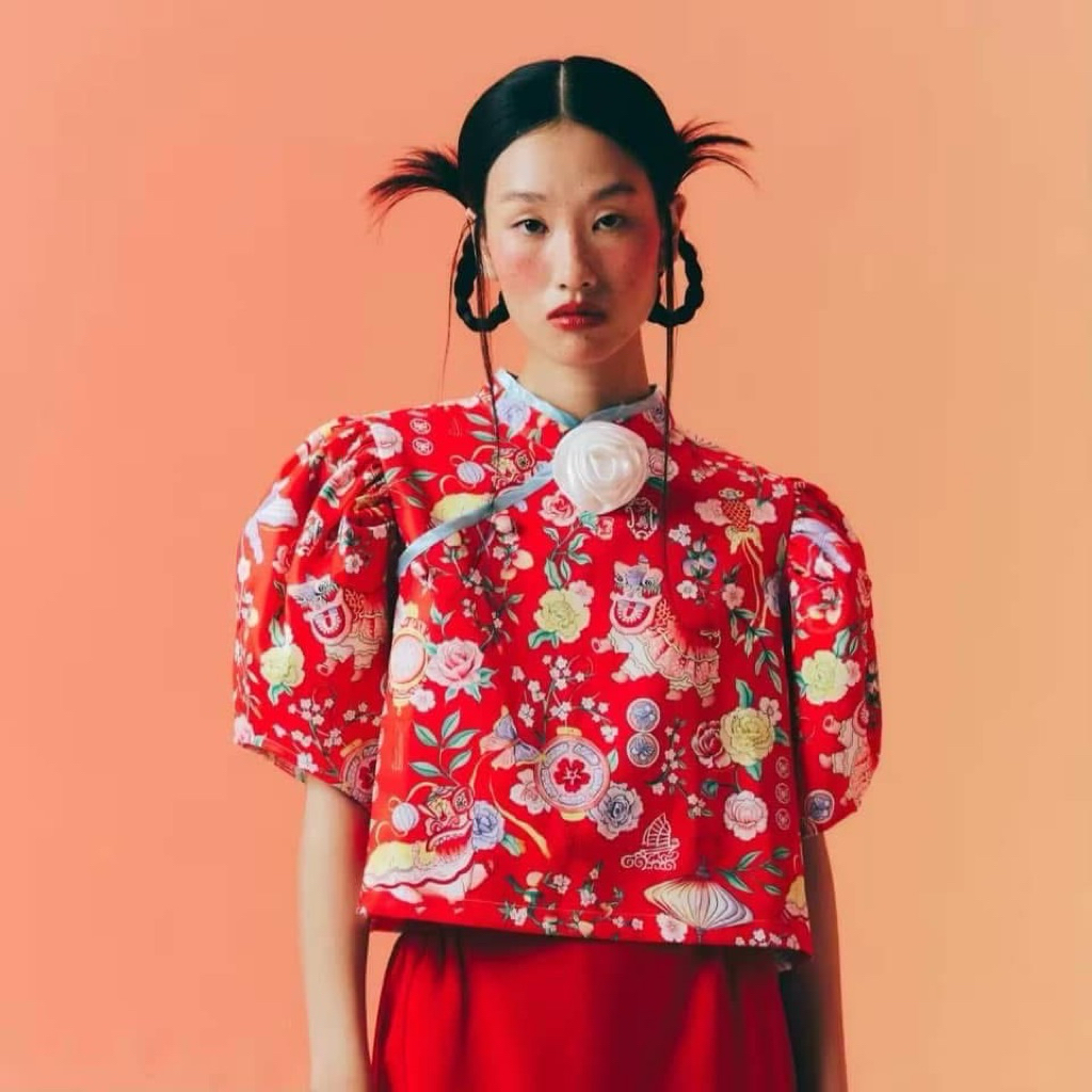 🧧❤️New with tag❤️ Endless Holiday Yu Top Candy Apple