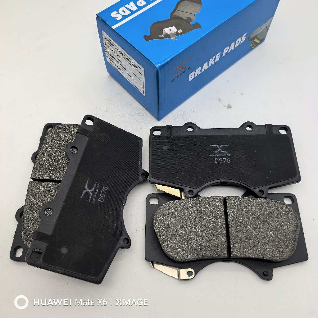 D976 (1คู่4ชิ้น) ผ้าดิสเบรคหน้าTOYOTA VIGO smart REVO 4×4ยกสูง,FORTUNER 08-24 ผ้าเบรคceramic เกรดOEM 04465-YZZQ7