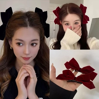 กิ๊บติดผมหน้าม้า ลัคชูรี่ 2pcs จากไทย🇹🇭 โบว์ติดผมผ้ากำมะหยี่ Luxury กิ๊บเก็บหน้าม้า แนวคุณหนู ลูกคุณ สไตล์สาวโต้วอิน