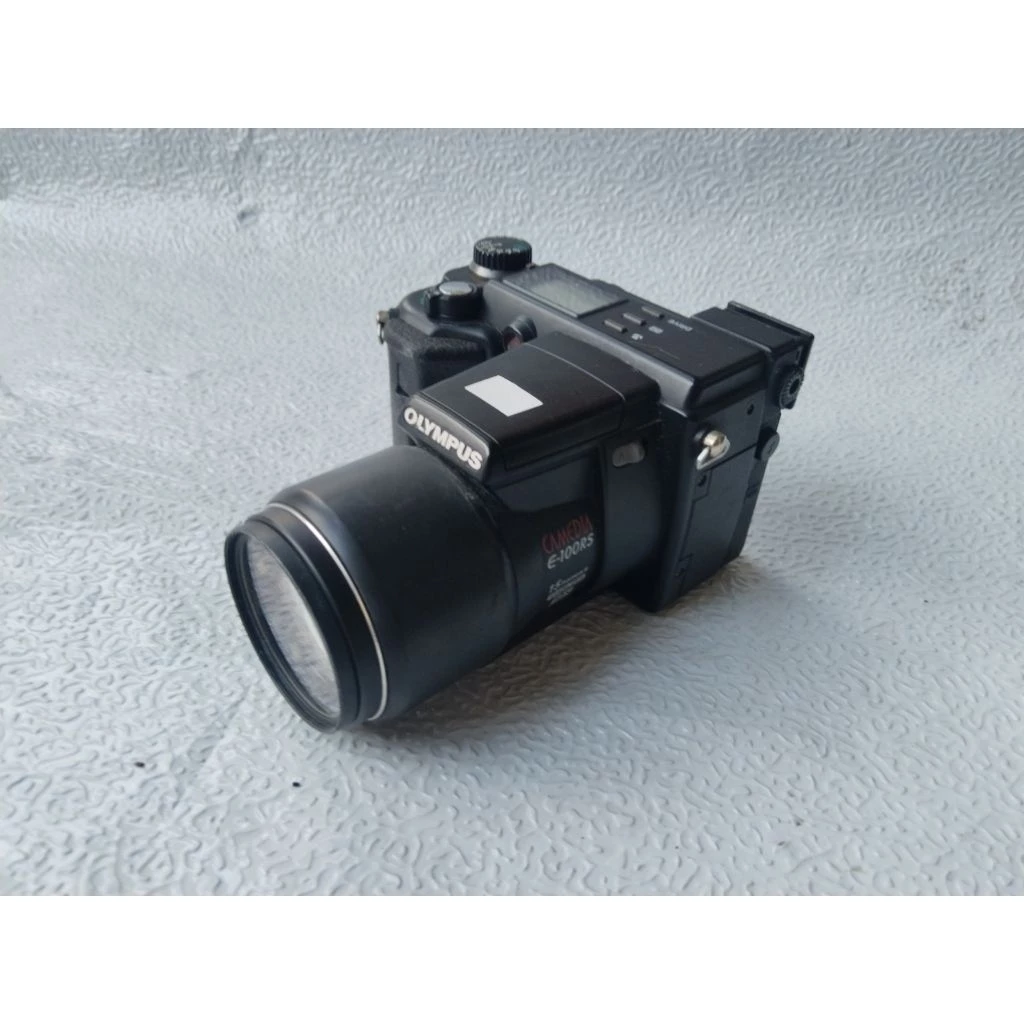 กล้องดิจิตอล Olympus Camedia E-100 RS thumbnail 6
