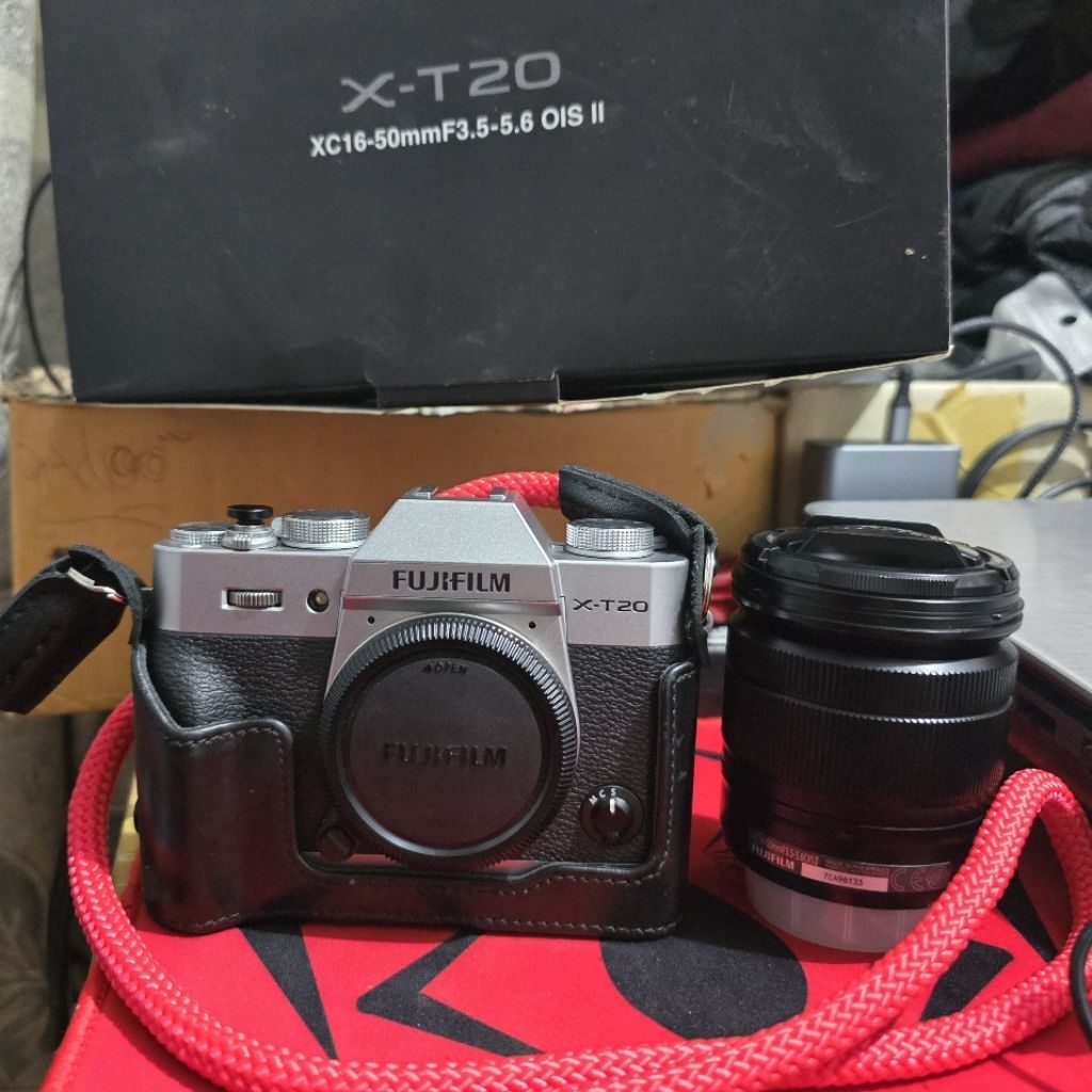 Fuji xt20 +เลนส์ 16-50 mm ois ii + Godox it20 ttl