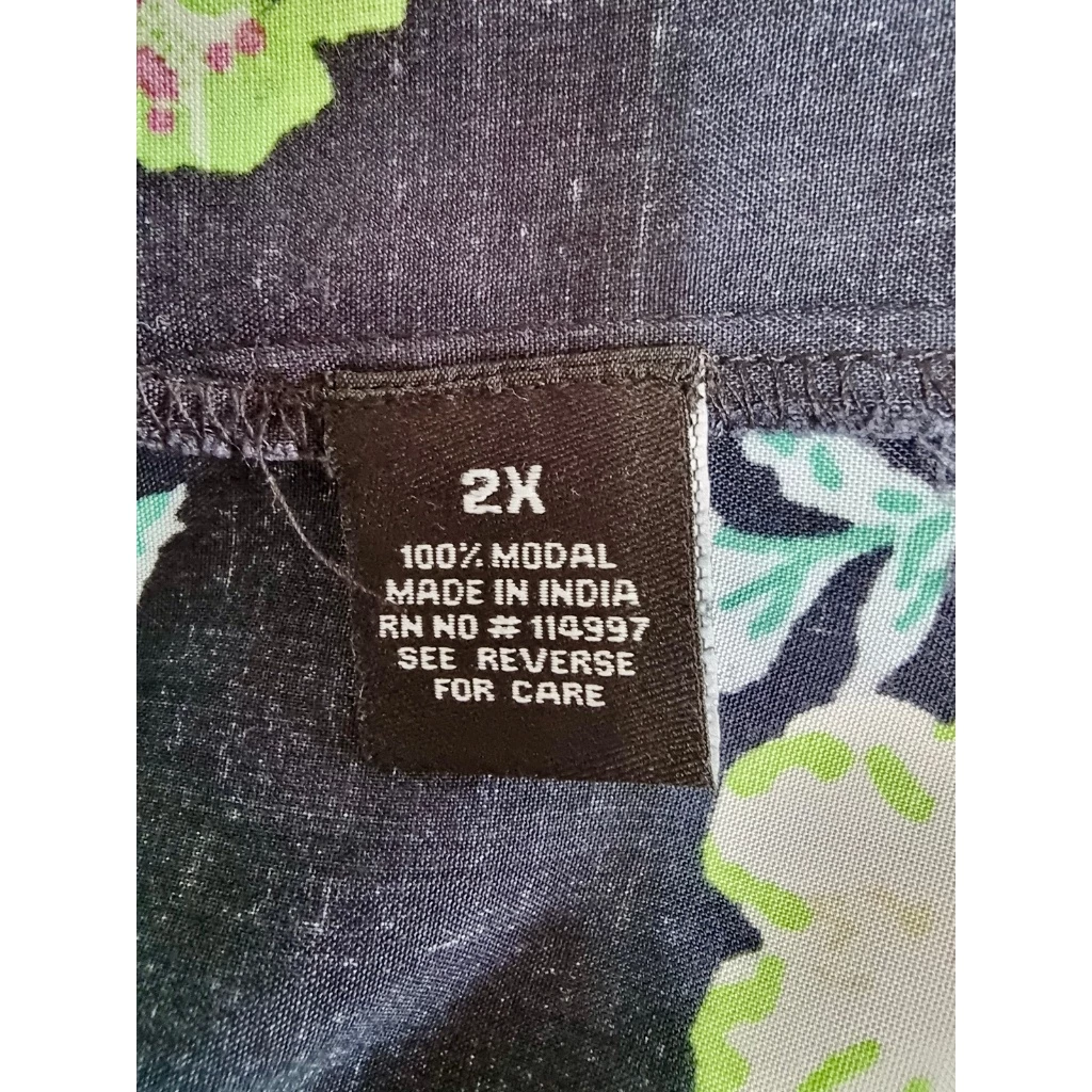 เสื้อแขนสั้นลายดอก ผ้า Modal อก 58 นิ้ว TolaniCollection thumbnail 7