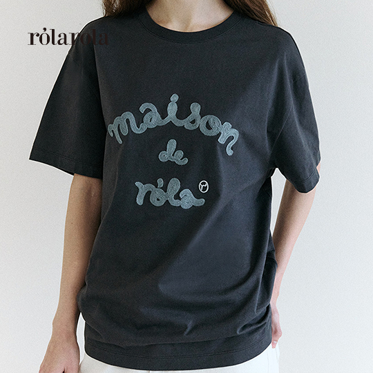 ROLAROLA - MAISON DE ROLA EMBROIDERY LOOSE FIT T-SHIRT (BROWN , CHARCOAL GRAY ,WHITE)