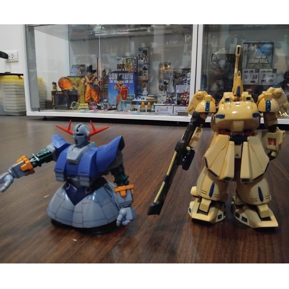 (310)  MSIA  MSN-02 ZEONG + PMX-003 The-O