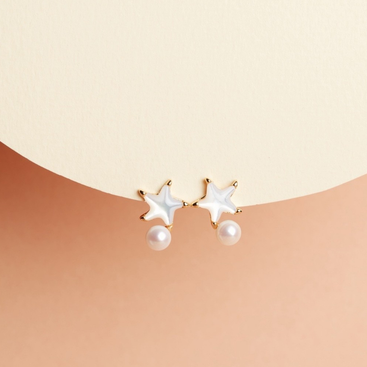 Vetiver.pearl Star Mother of pearl and freshwater pearl earrings