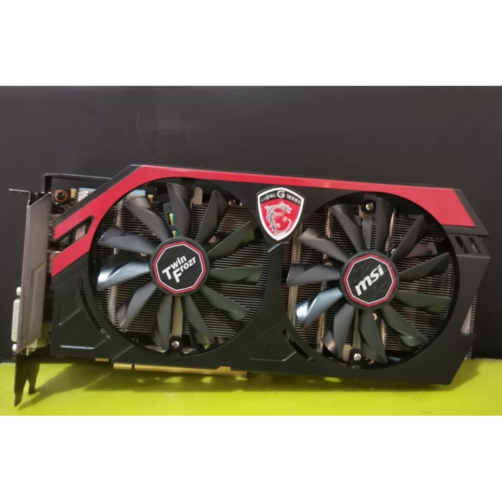 การ์ดจอ MSI  GTX 760 2GB DDR5 256bit ต่อไฟเลี้ยง 8+6 pin  มือสอง ไม่มีกล่อง